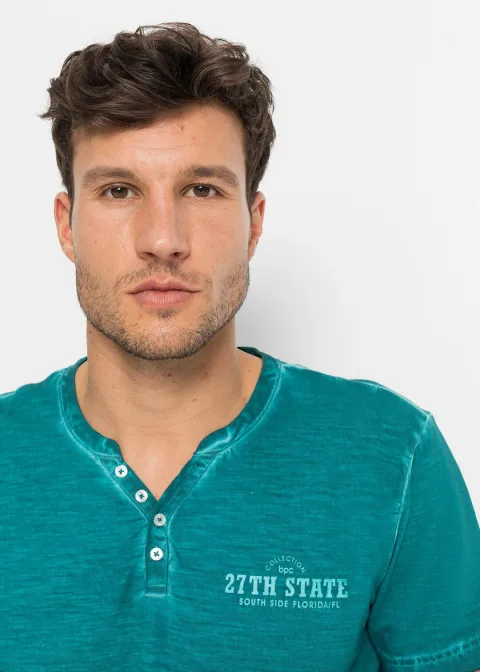 T-shirt col tunisien, aspect délavé, 100% coton