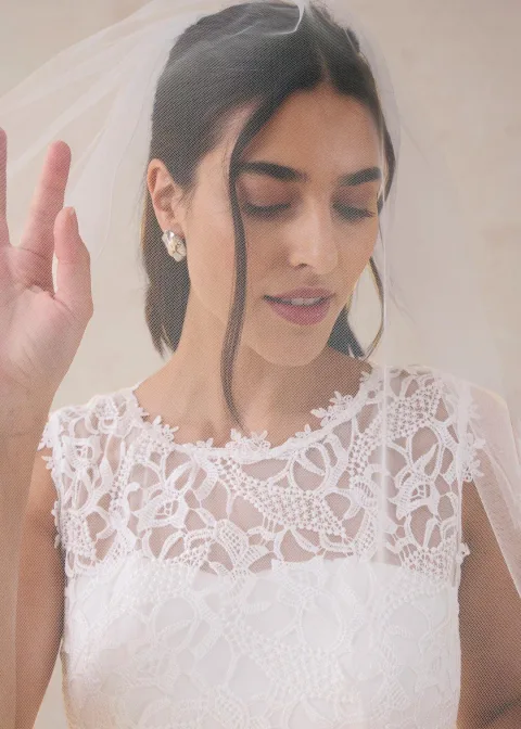 Robe de mariée avec dentelle