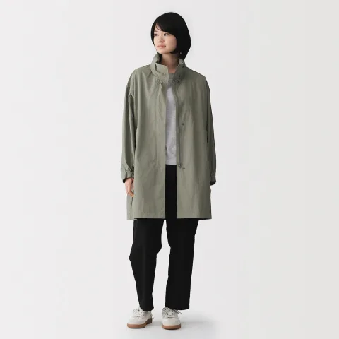 Manteau à capuche amovible déperlant pour femme