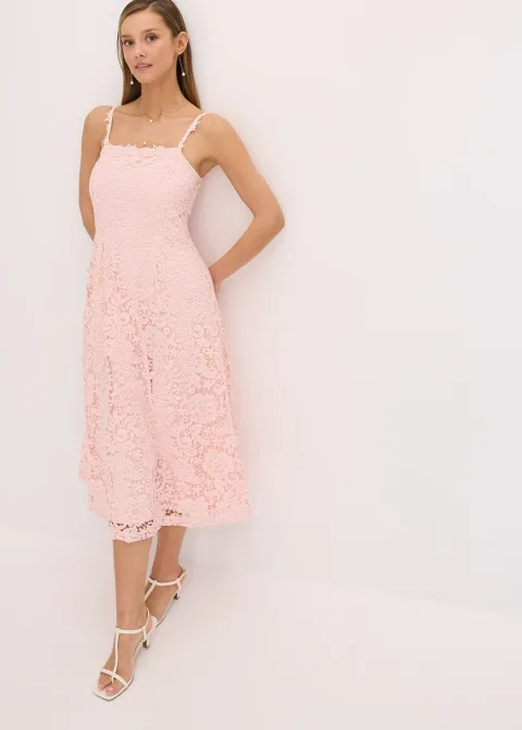 Robe en dentelle à bretelles