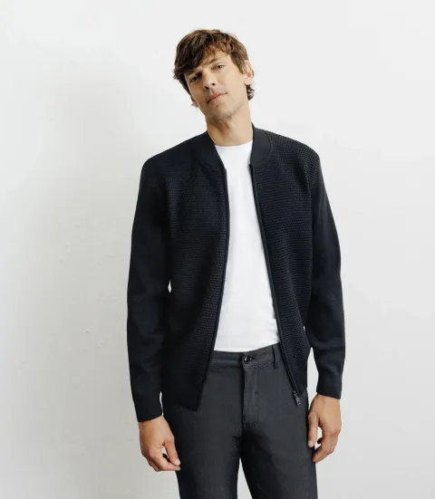 IZAC - Gilet zippé jeux de points noir