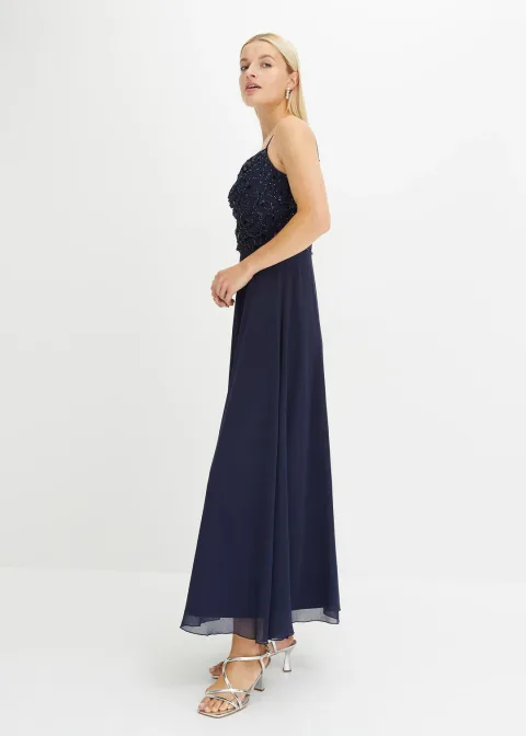 Robe à fines bretelles et haut à sequins brodés