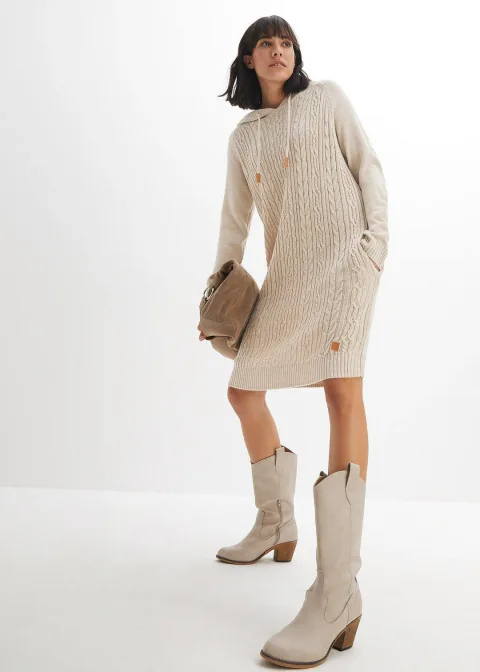 Robe en maille à capuche avec torsades