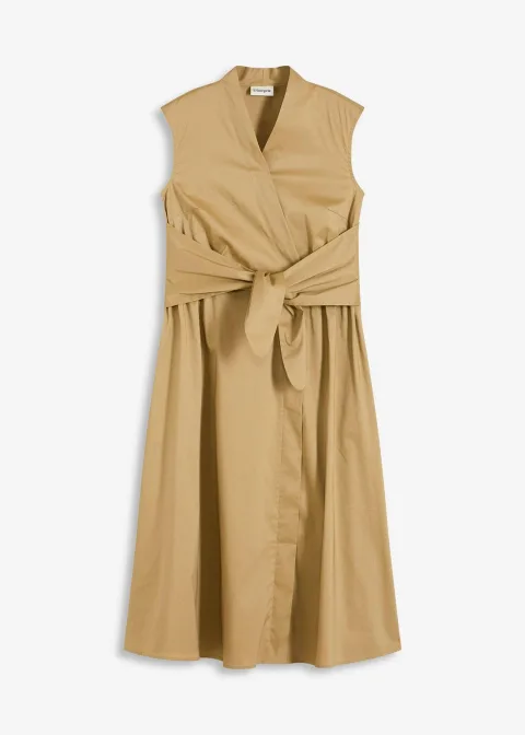 Robe à détail noué