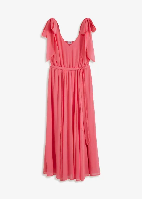 Robe en mousseline nouée sur les épaules