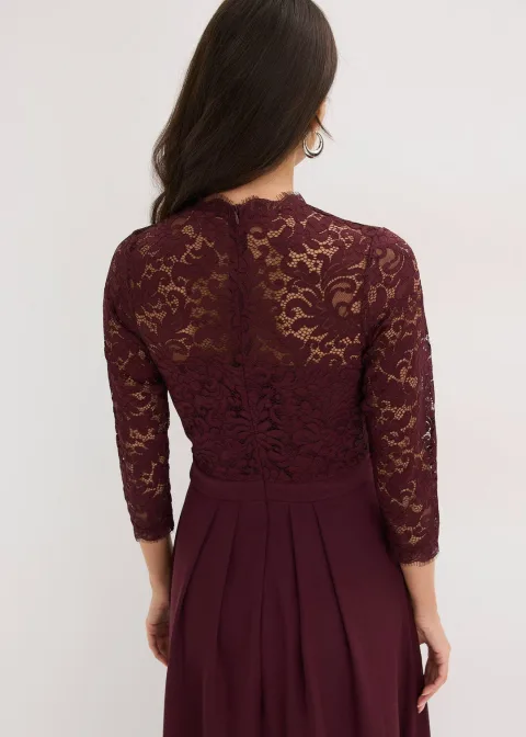 Robe longue avec dentelle