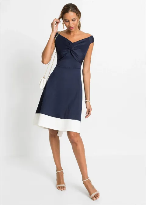 Robe à col Bardot et détail nœud