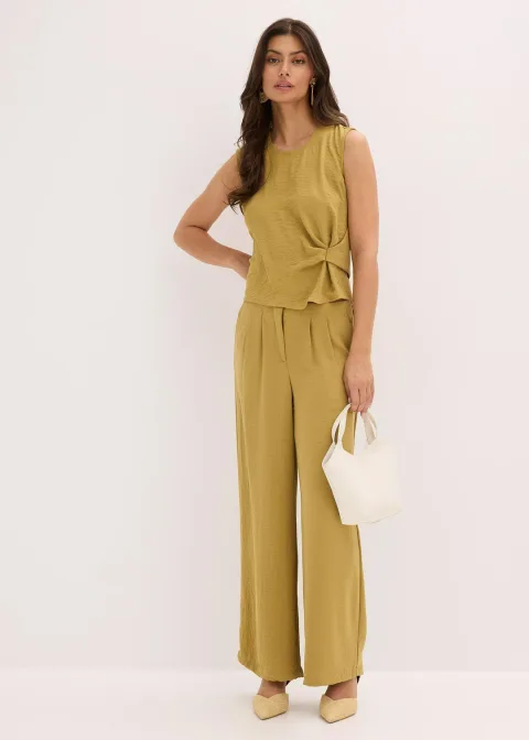 Blouse sans manches nouée sur le côté