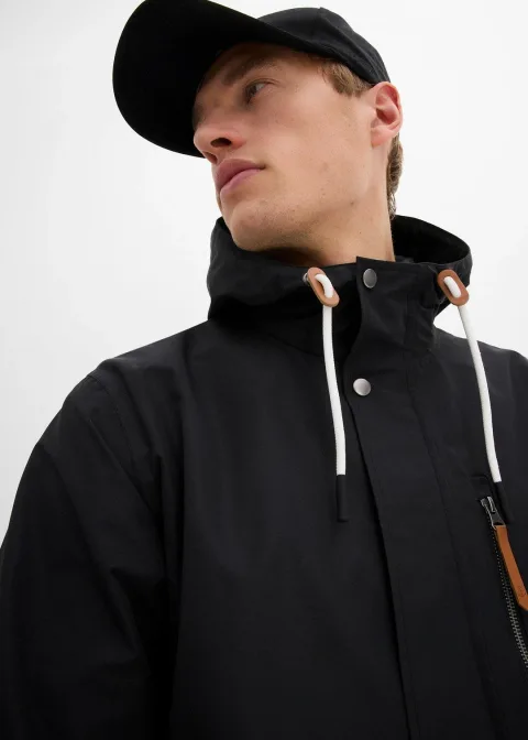Veste imperméable à capuche et détails enduits
