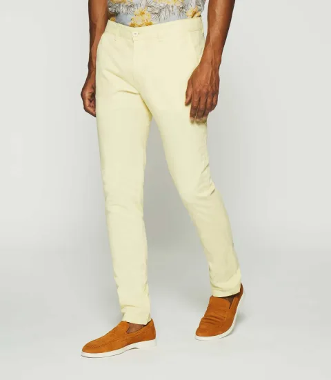 IZAC - Pantalon slack slim jaune PACHELOR