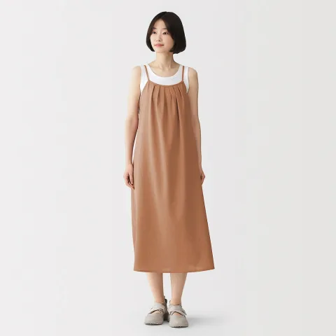 Robe camisole respirante en tissu recyclé pour femme