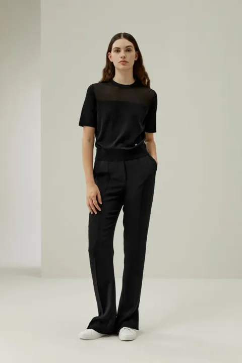 LILYSILK T Shirt Soie Logo De La Marque En Métal Soie De Mûrier De Haute Qualité Qui Épouse Délicatement Vos Courbes Noir L