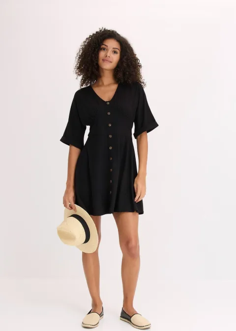 Robe courte et cintrée