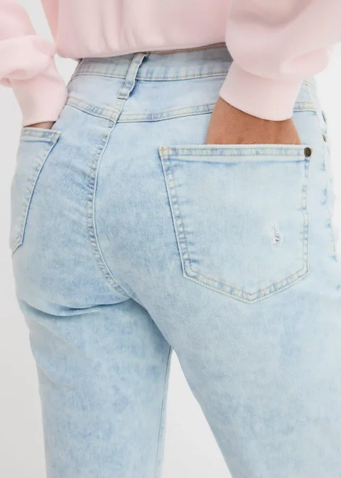 Jean Mom taille haute avec effets destroy