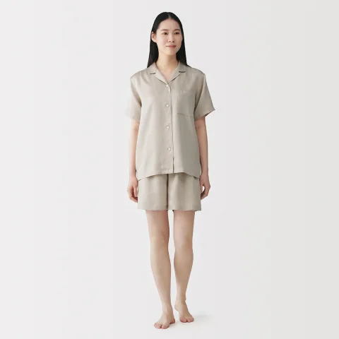 Ensemble pyjama à manches courtes en satin de lyocell pour femme
