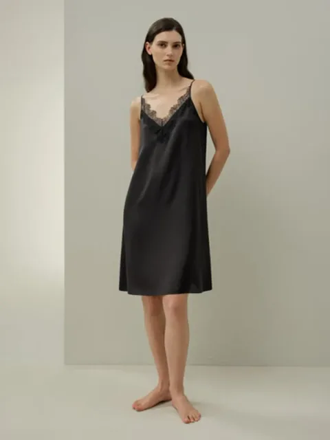 Chemise de nuit soie lavable bordure dentelle