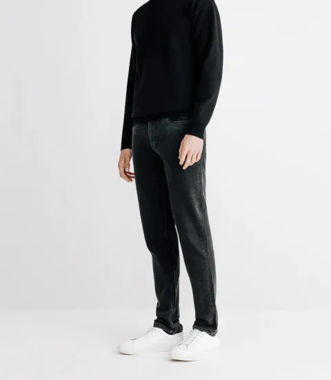 IZAC - Pull sweat col rond noir