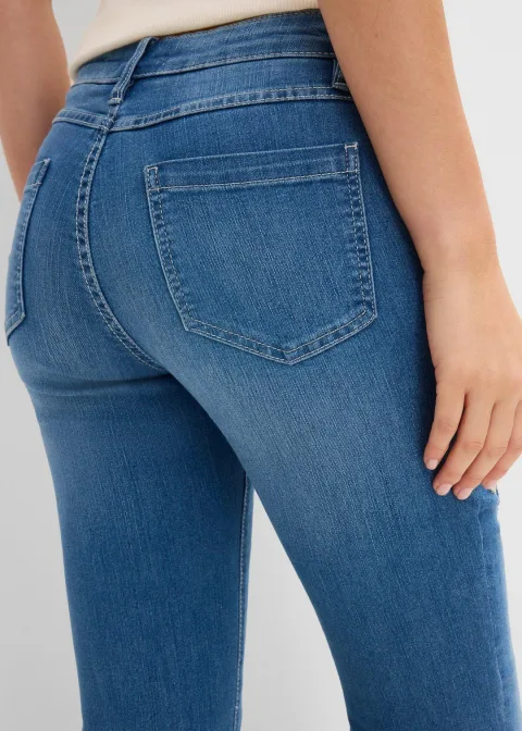 Jean Flare avec broderies florales