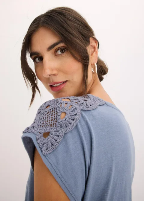 T-shirt à empiècements crochetés
