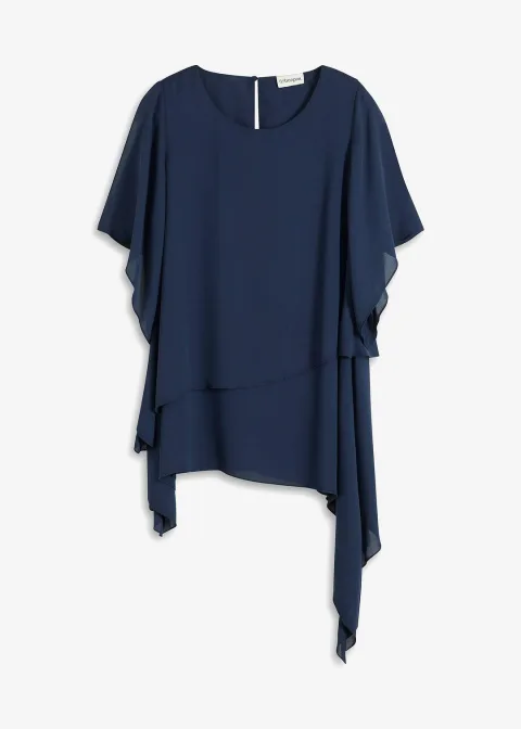 Blouse à pans, look superposé