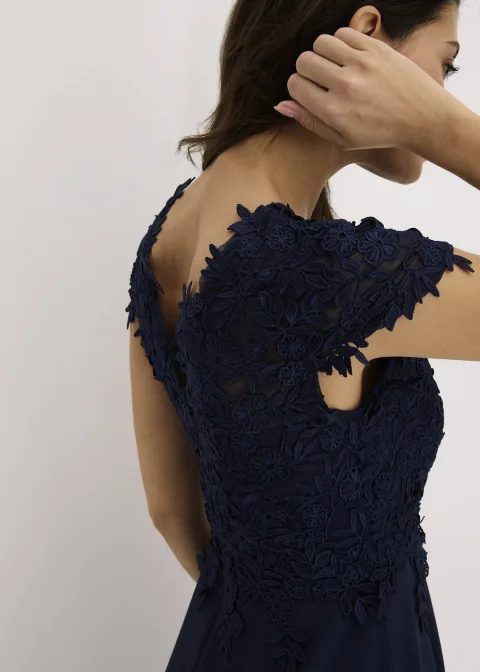 Robe midi en tulle délicat avec dentelle