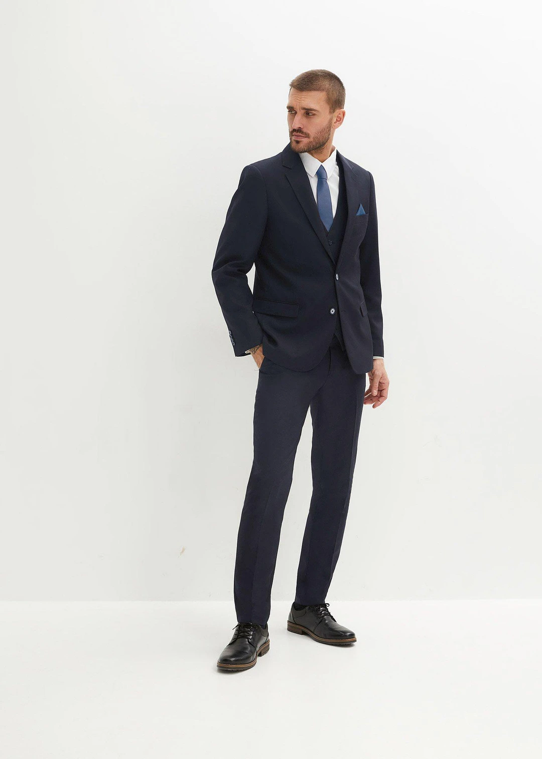 Costume 4 pièces avec gilet et cravate, slim - 2