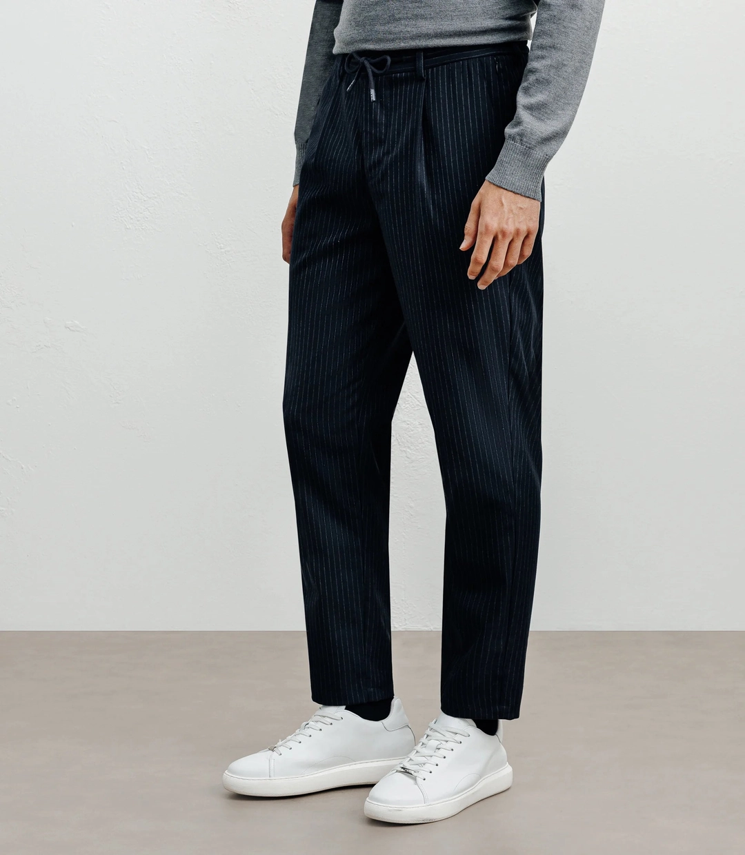 IZAC - Pantalon rayé marine