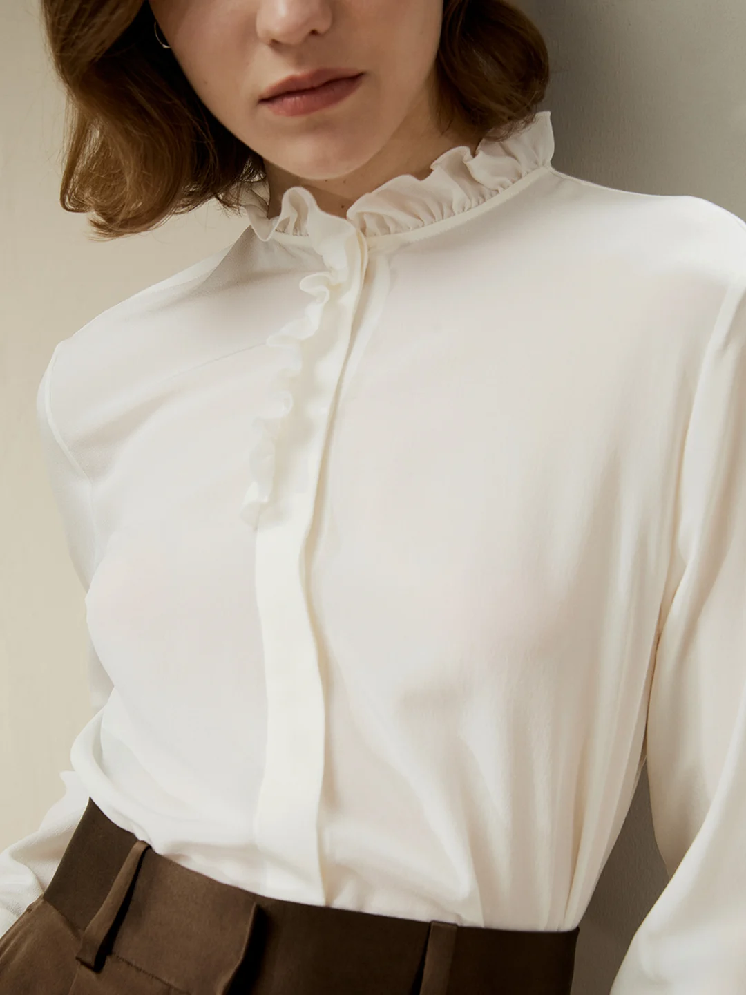 LILYSILK Chemise Soie Femme Blanc Volants Sur Le Col, Coupe Ajustée 18Mm Crêpe De Chine Doux Pour La Peau Et Respirant 36