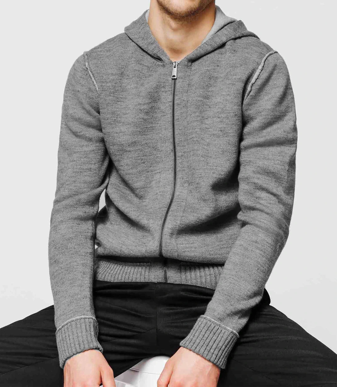 IZAC - Gilet zippé capuche gris