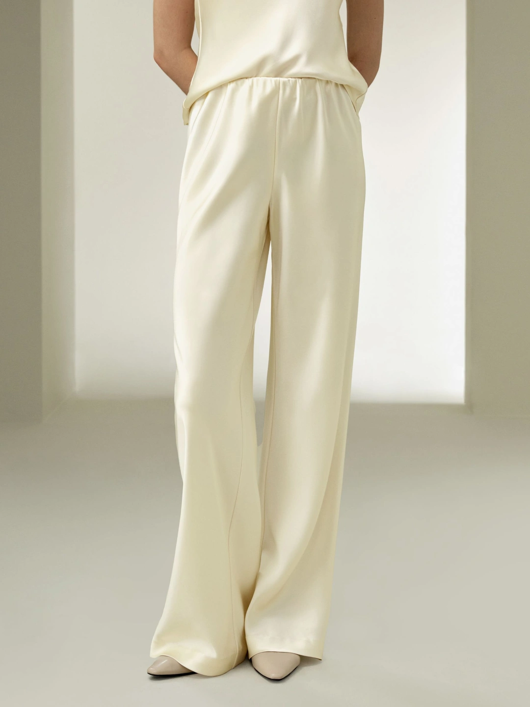 LILYSILK Pantalon En Soie Naturelle Femme Coupe En Biais Intégral Soie De Mûrier Coupe Régulière Facile À Assortir Bleu Minuit Petite 36