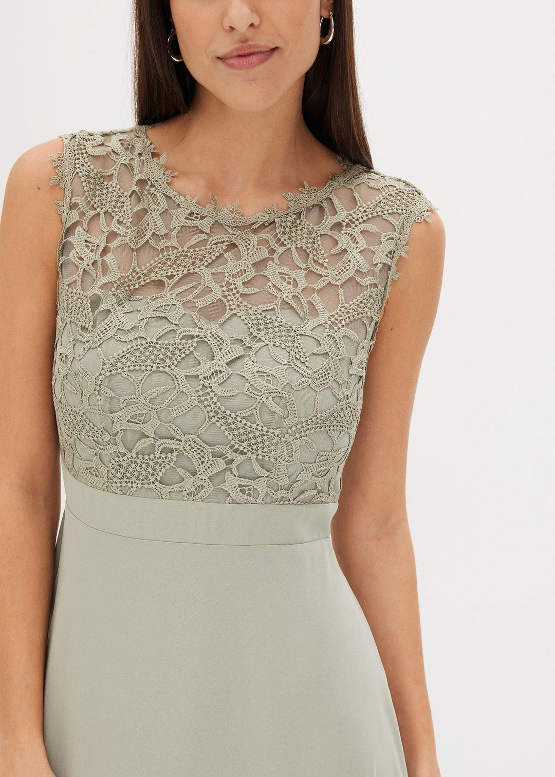 Robe longue avec dentelle - 3