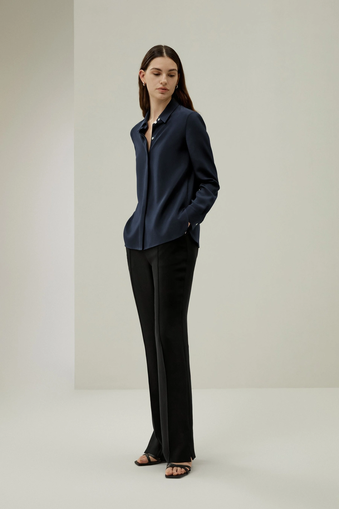 LILYSILK Blouse En Soie Manches Longues Structure À Tissage Serré Soie De Haute Qualité Classique Naturellement Antibactériens Bleu Minuit L