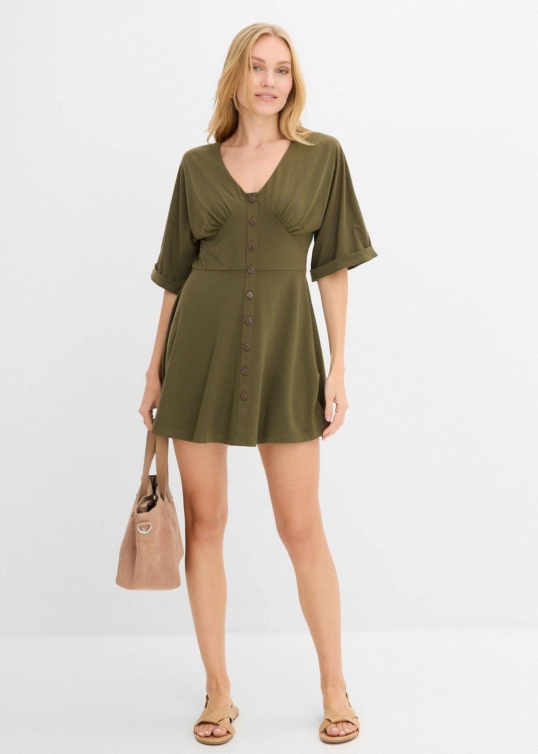 Robe courte et cintrée - 2