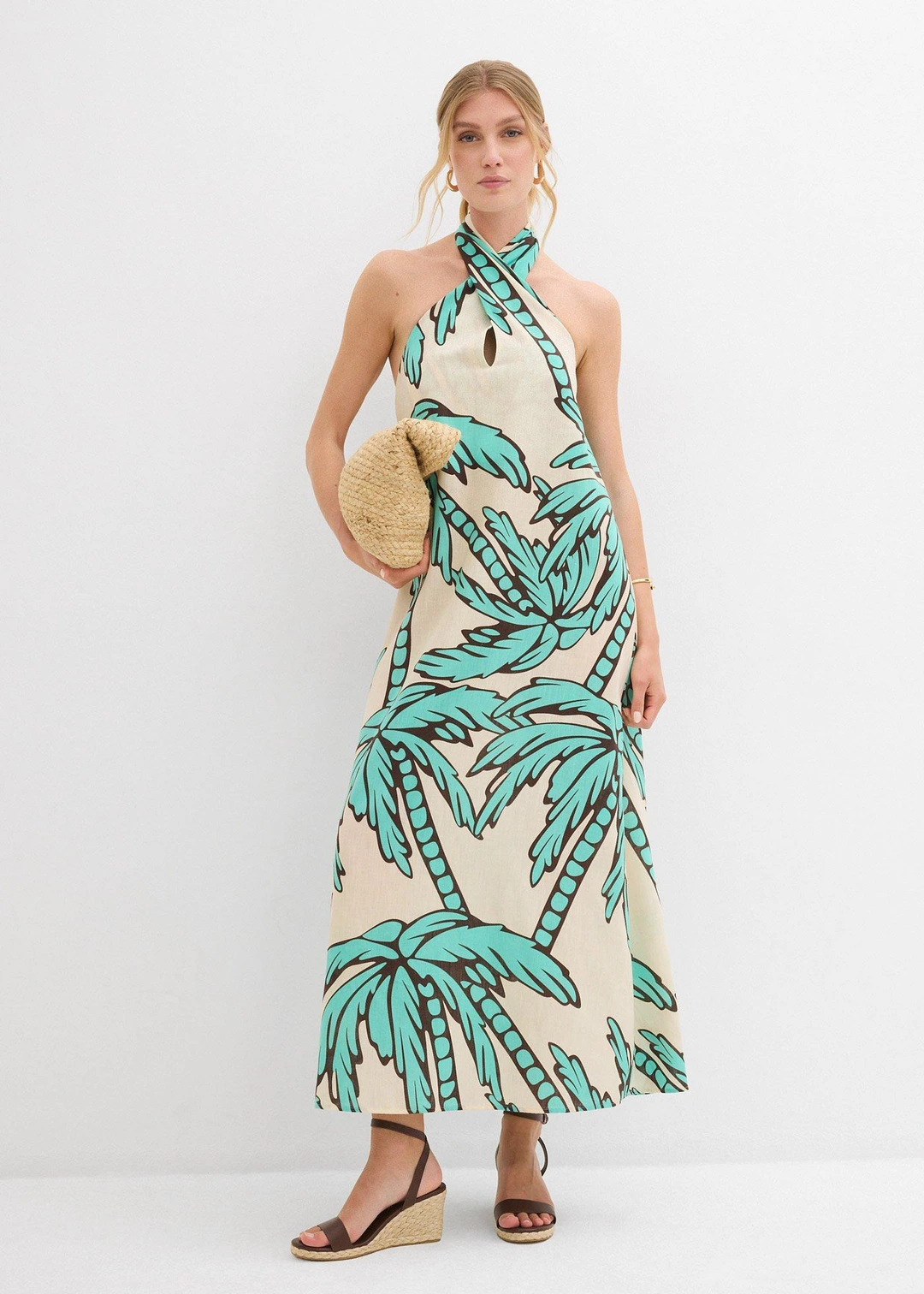 Robe dos nu, coupe évasée