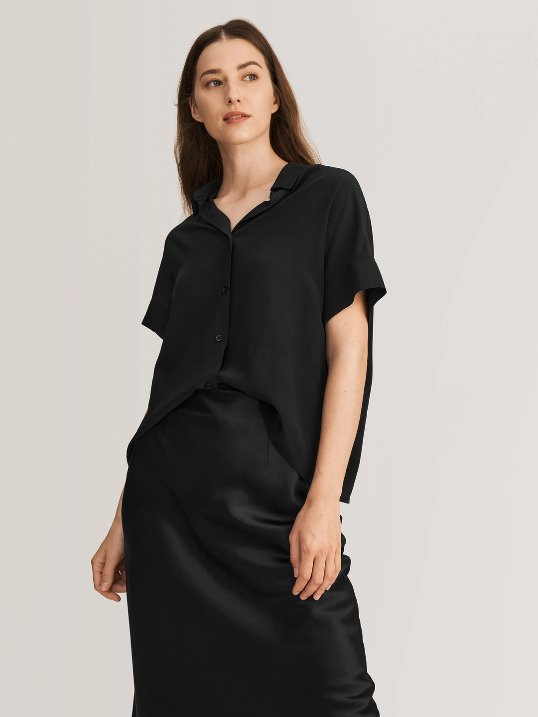 LILYSILK Tee Shirt 100 Soie Femme Manches Courtes, Bouton Classique 100% Soie De Mûrier Léger Et Résistant Aux Rides Chemises