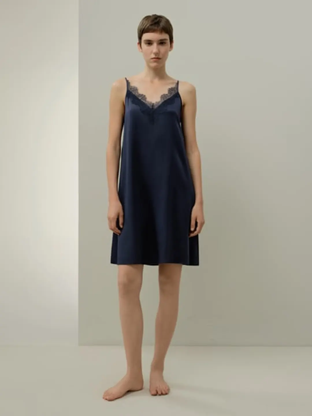 Chemise de nuit soie lavable bordure dentelle