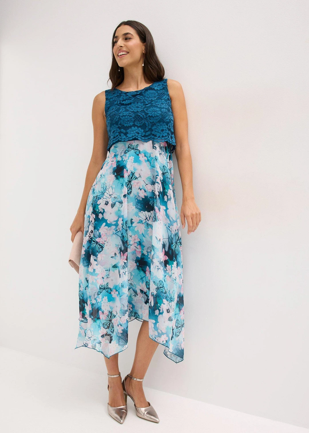 Robe en mousseline avec dentelle - 2