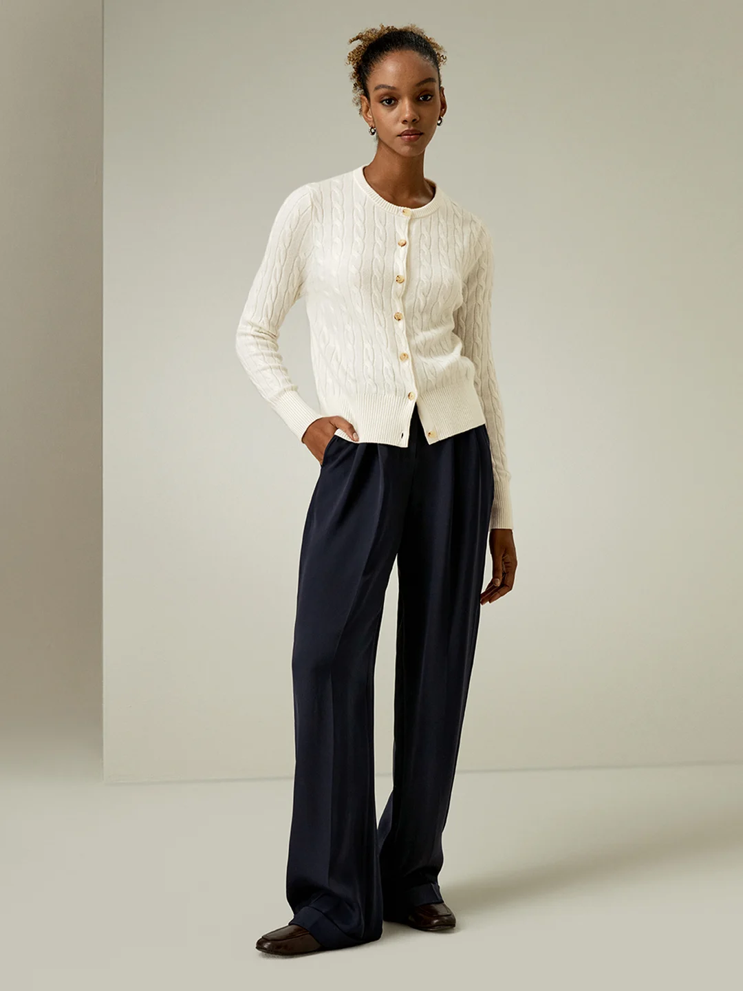LILYSILK Cardigan Blanc Col Ras Du Cou En Tricot Côtelé 100% Bébé Cachemire Élégance Intemporelle Et Style Sophistiqué L