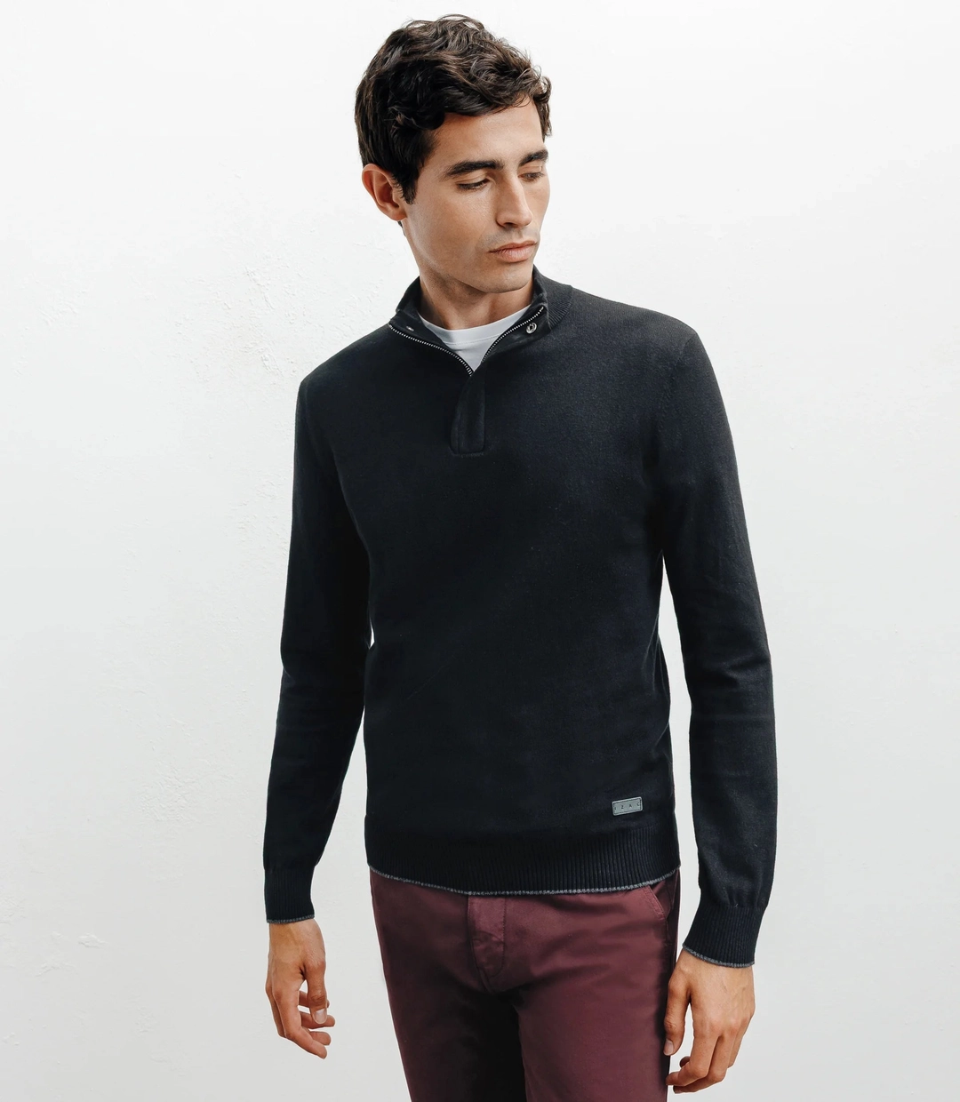 IZAC - Pull col montant demi zippé noir