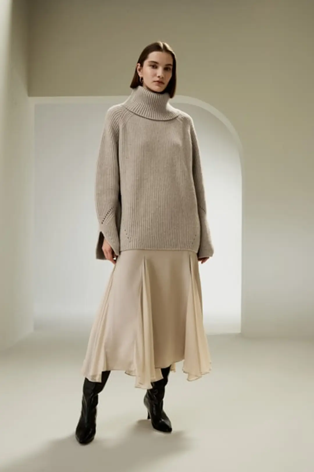 LILYSILK Pull En Laine Femme Chameau Col Roulé, Fentes Aux Poignets 100 % Laine Mérinos S'Adapte Parfaitement À La Vie Quotidienne M
