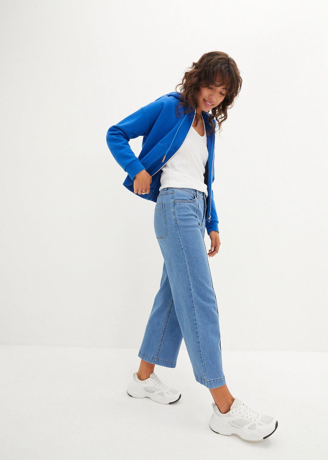 Jean large raccourci, taille mi-haute