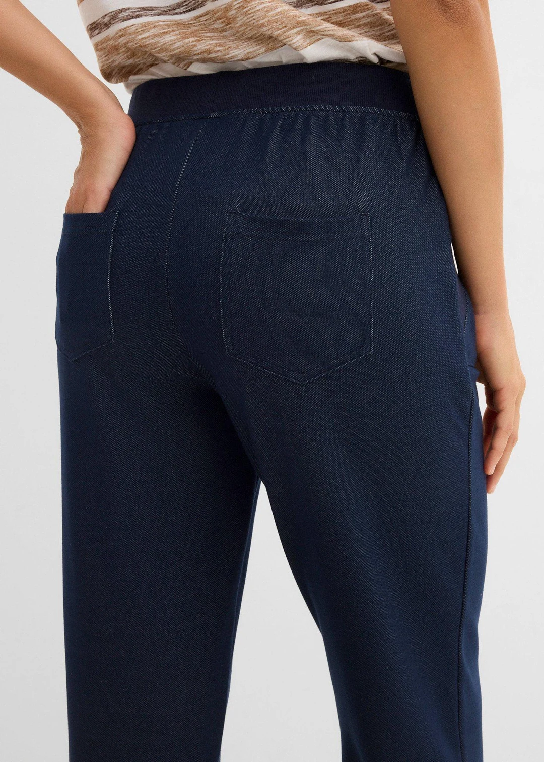 Pantalon 7/8 en molleton aspect jean