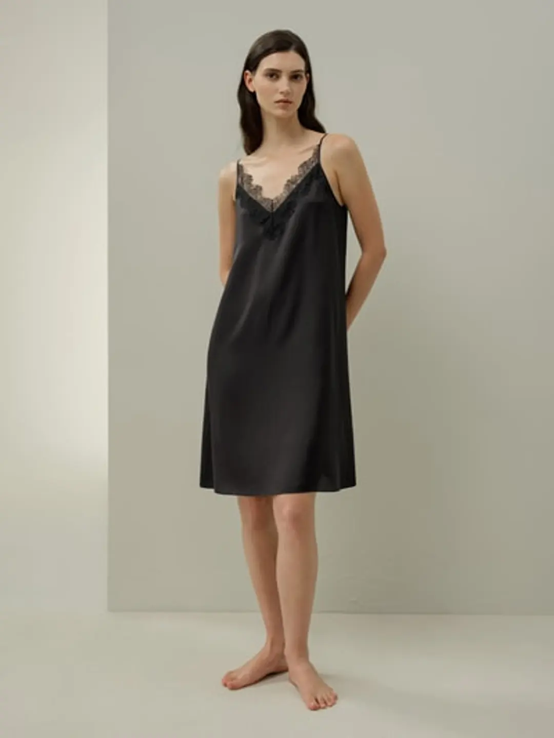 Chemise de nuit soie lavable bordure dentelle