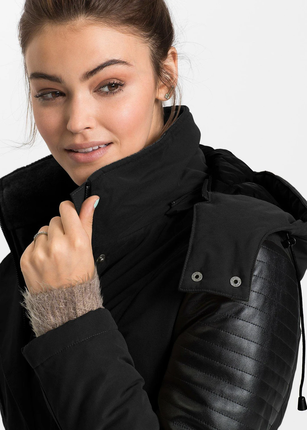 Parka longue à empiècement contrastant