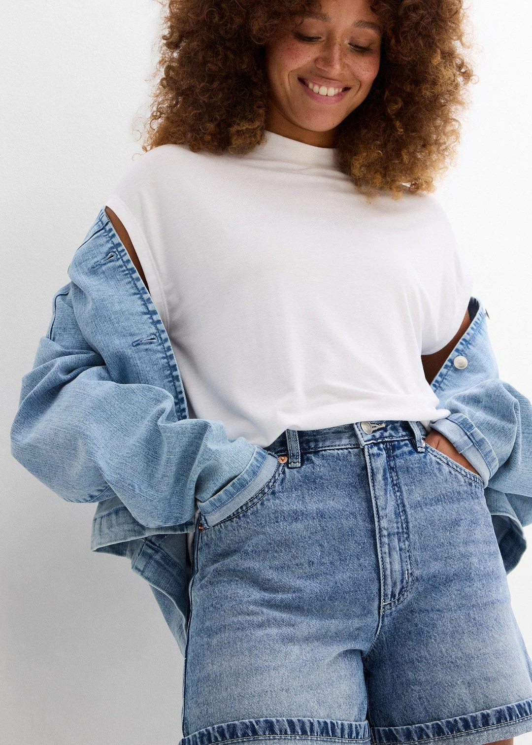 Short en jean taille haute, peu extensible - 3