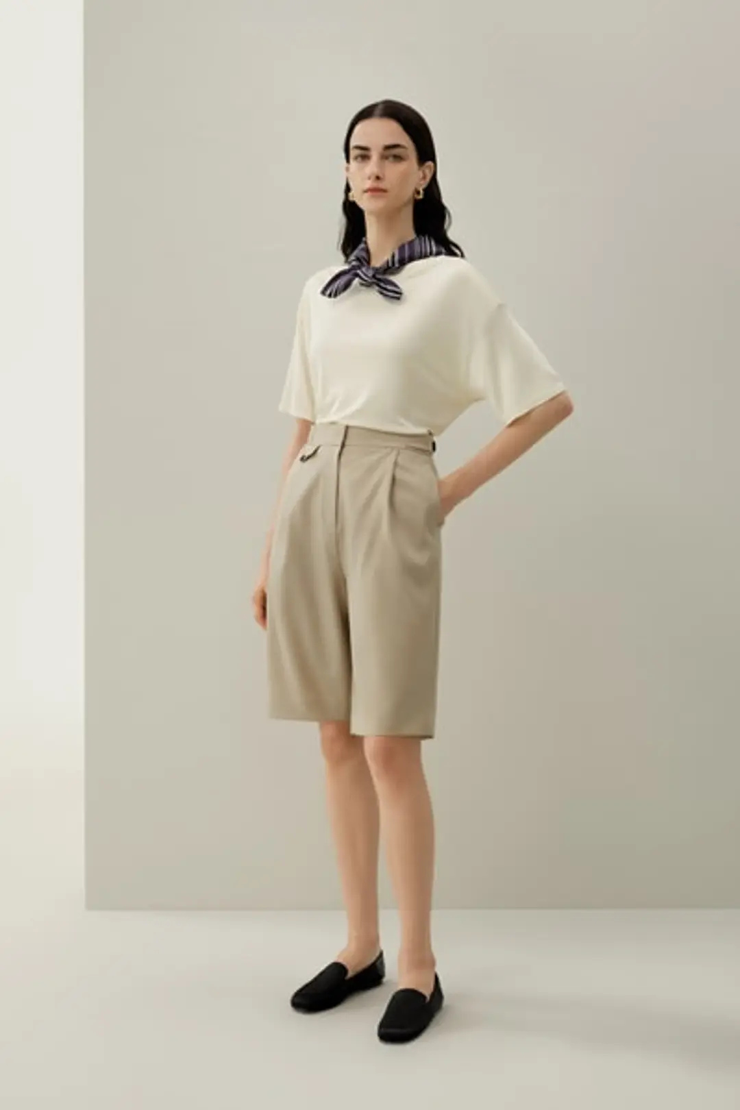 Short Bermuda Premium Mélange Soie-Laine avec Coupe Taillée