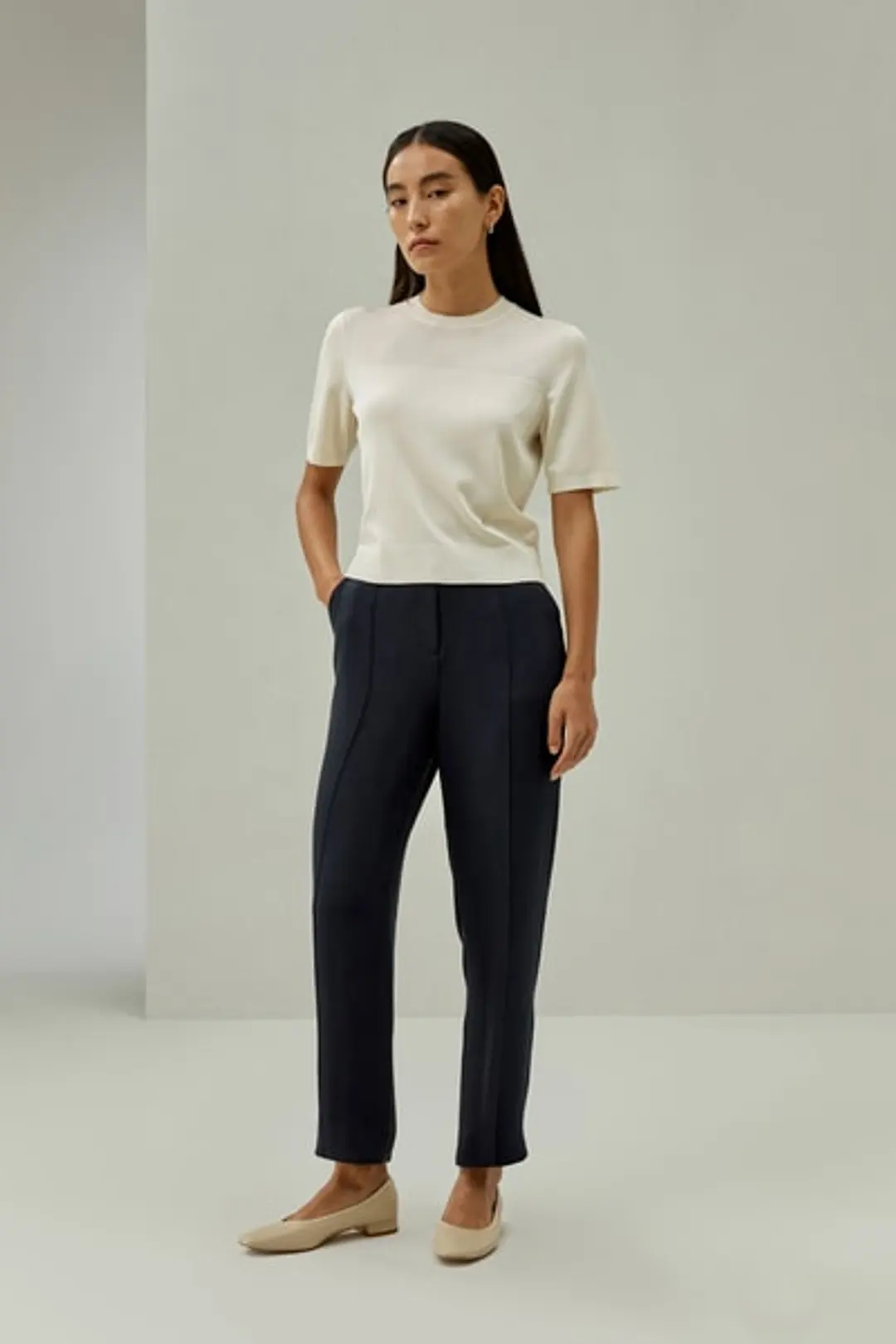 LILYSILK T Shirt Soie Logo De La Marque En Métal Soie De Mûrier De Haute Qualité Qui Épouse Délicatement Vos Courbes Noir L