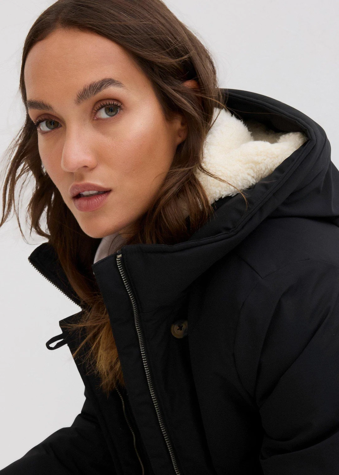Manteau d’hiver avec doublure capuche en polaire peluche