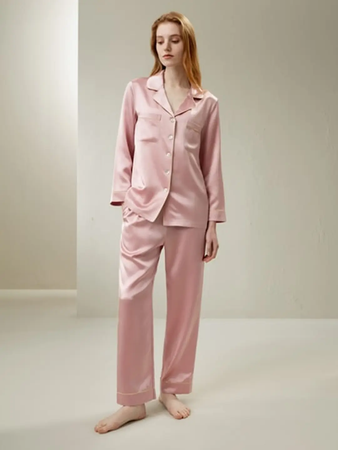 Ensemble Pyjama à Passepoil d'Or en Soie