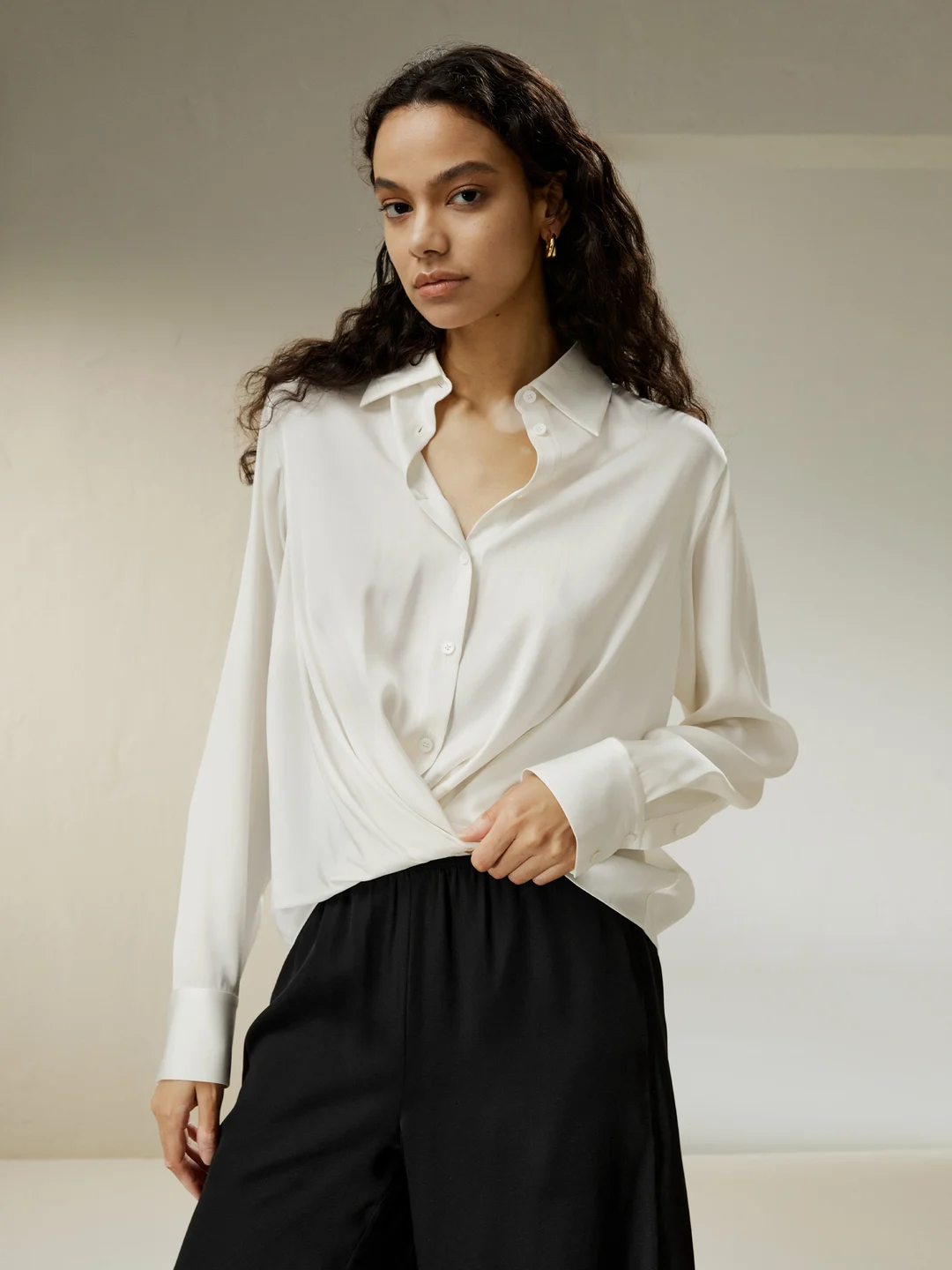 LILYSILK Chemisiers En Soie Femme Blanc Col Montant Classique, Volants À L'Ourlet Coupe Régulière À De Nombreuses Occasions XS